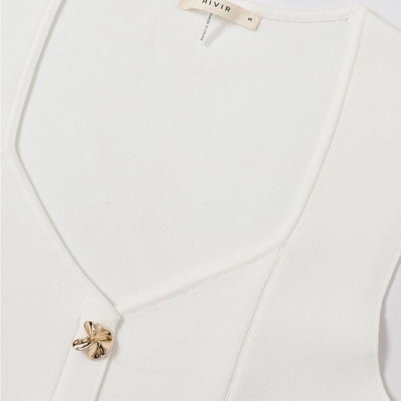 Boutique White Knit Vest Top Gold Buttons - Picture 4 of 4